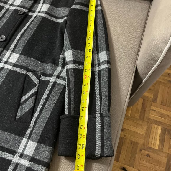 Le Chateau Plaid Pleated Jacket - Picture 9 of 10